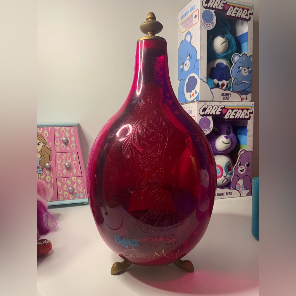 Bratz Genie Magic Royal Castle Bottle Lounge